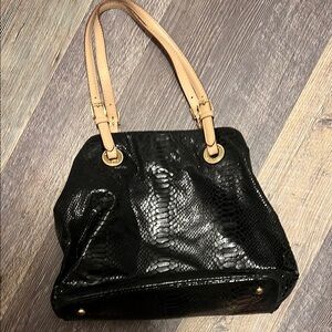 Michael Kors Elegant Black Snakeskin Tote Bag